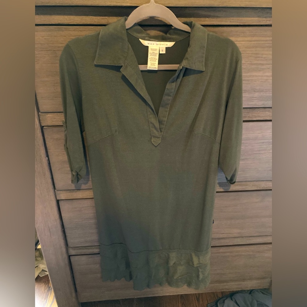 Max Studio Collared causal dress